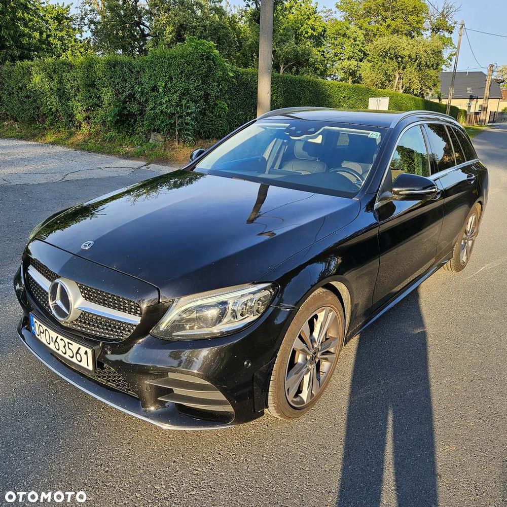 Mercedes-Benz Klasa C 220 d 4Matic 9G-TRONIC AMG Line - 3