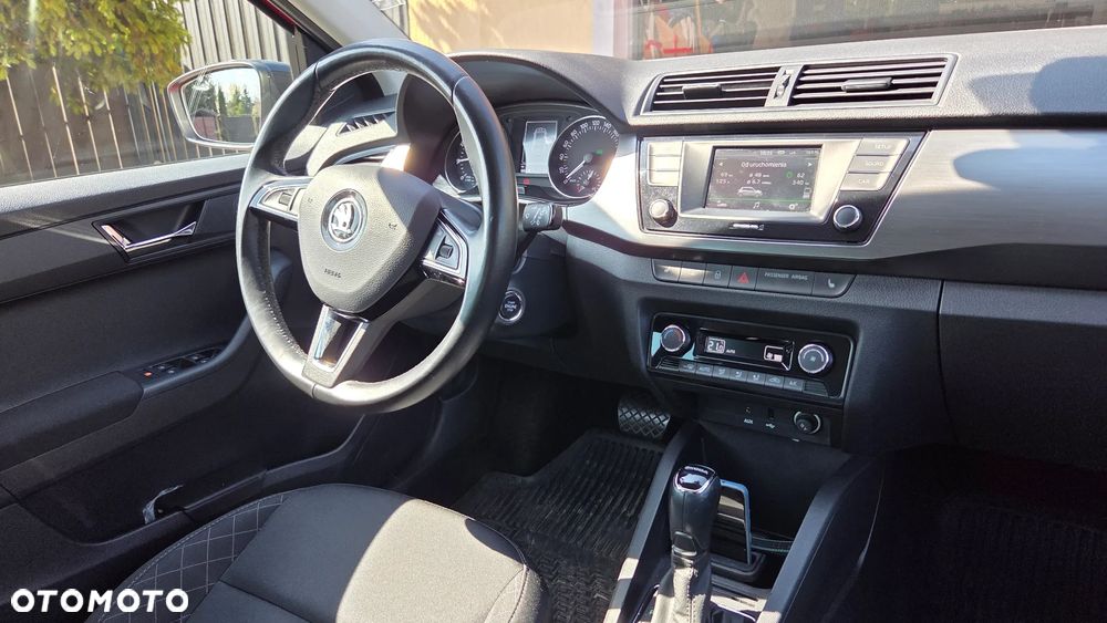 Skoda Fabia 1.0 TSI Style Color DSG - 8