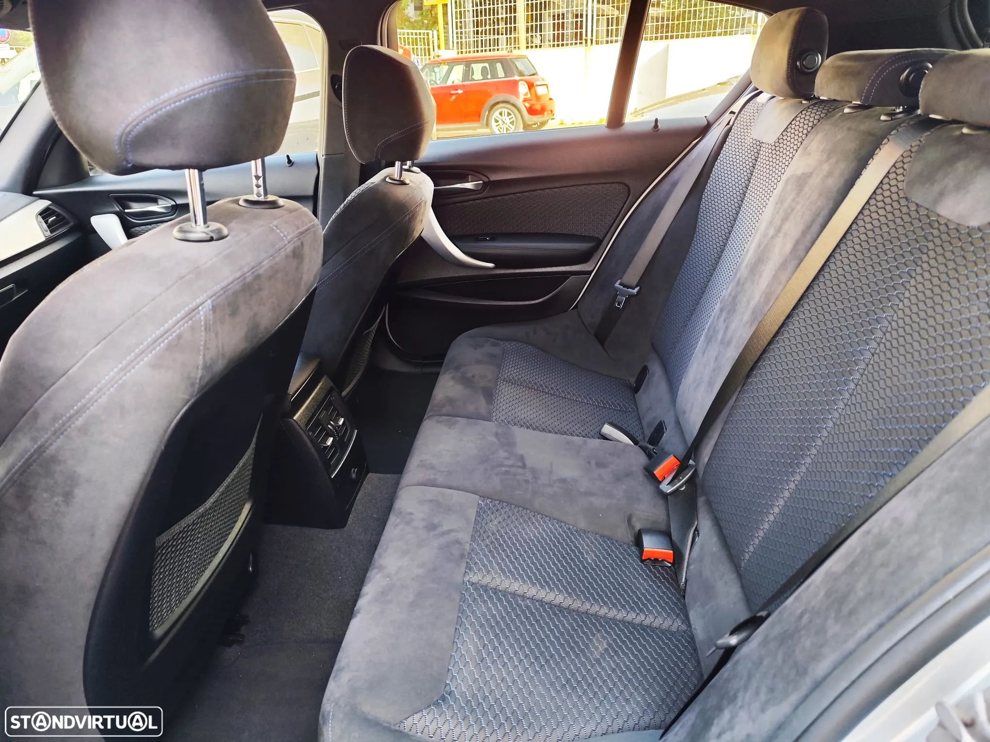 BMW 120 i Pack M - 15