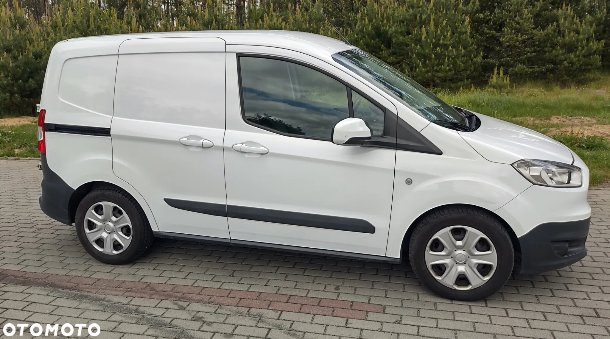 Ford Transit Courier - 3