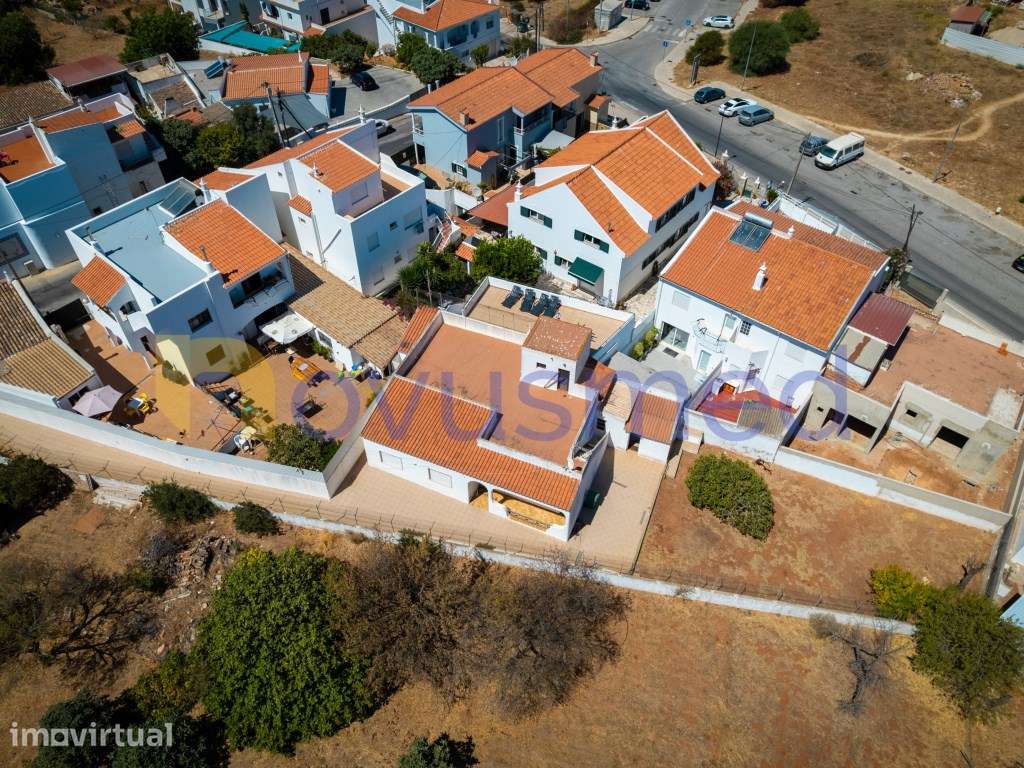 Moradia Térrea T3 no Centro de Albufeira - Grande imagem: 2/33