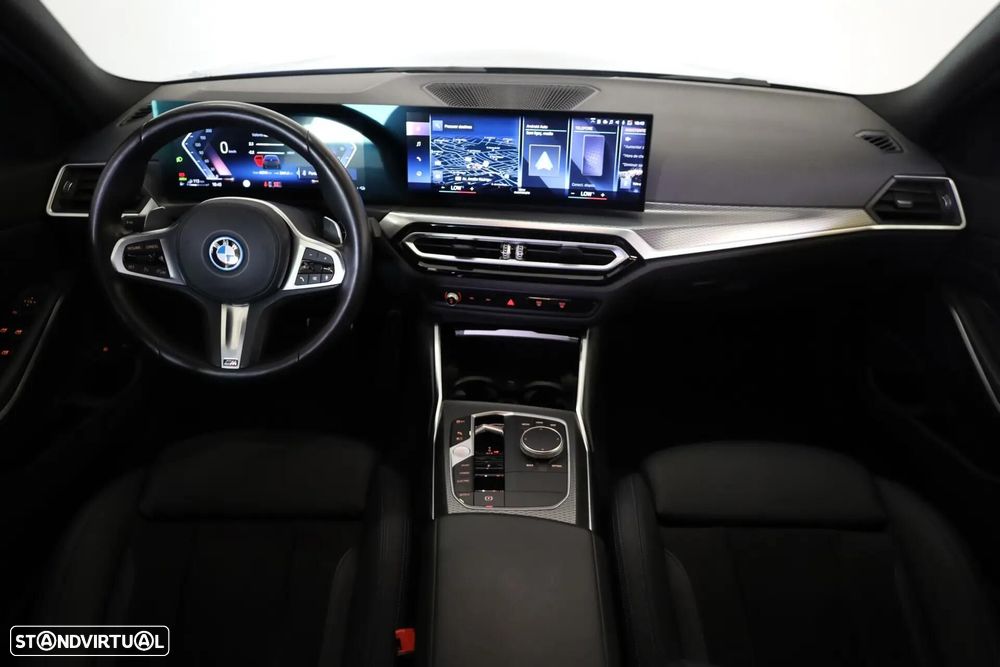 BMW 330 e Pack Desportivo M Auto - 6