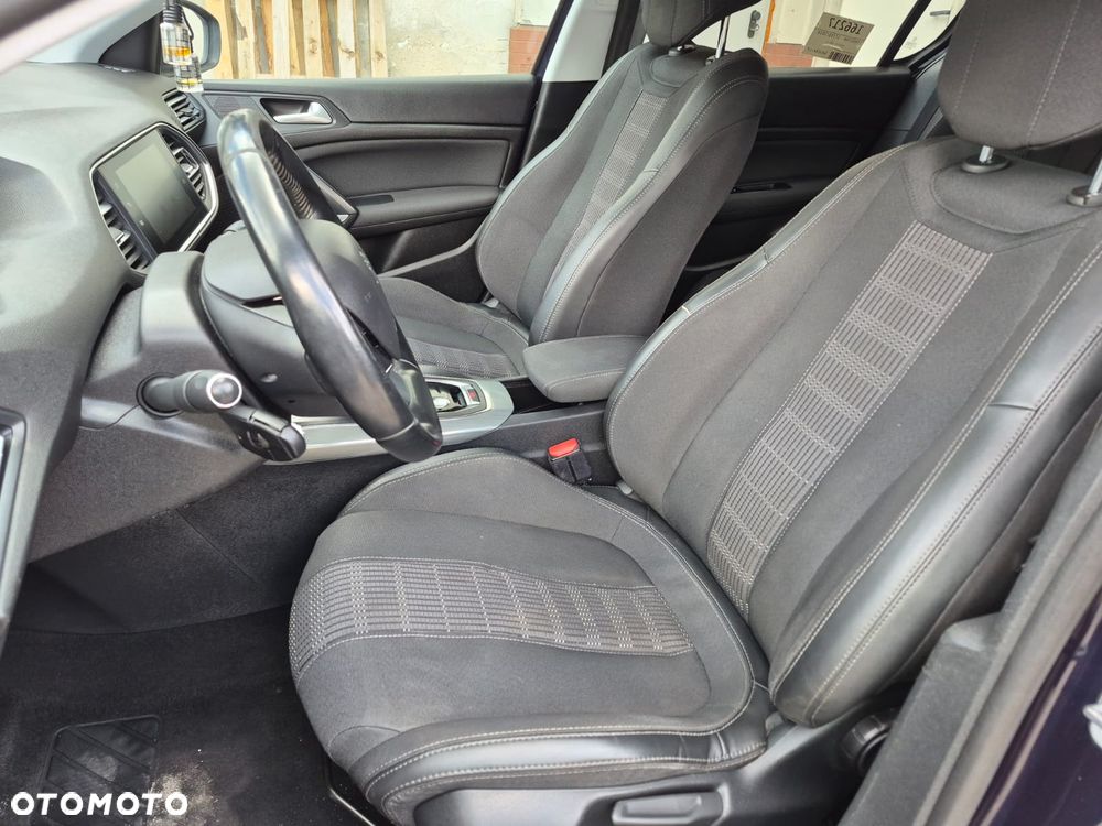 Peugeot 308 BlueHDi 130 Stop & Start GT Pack - 8