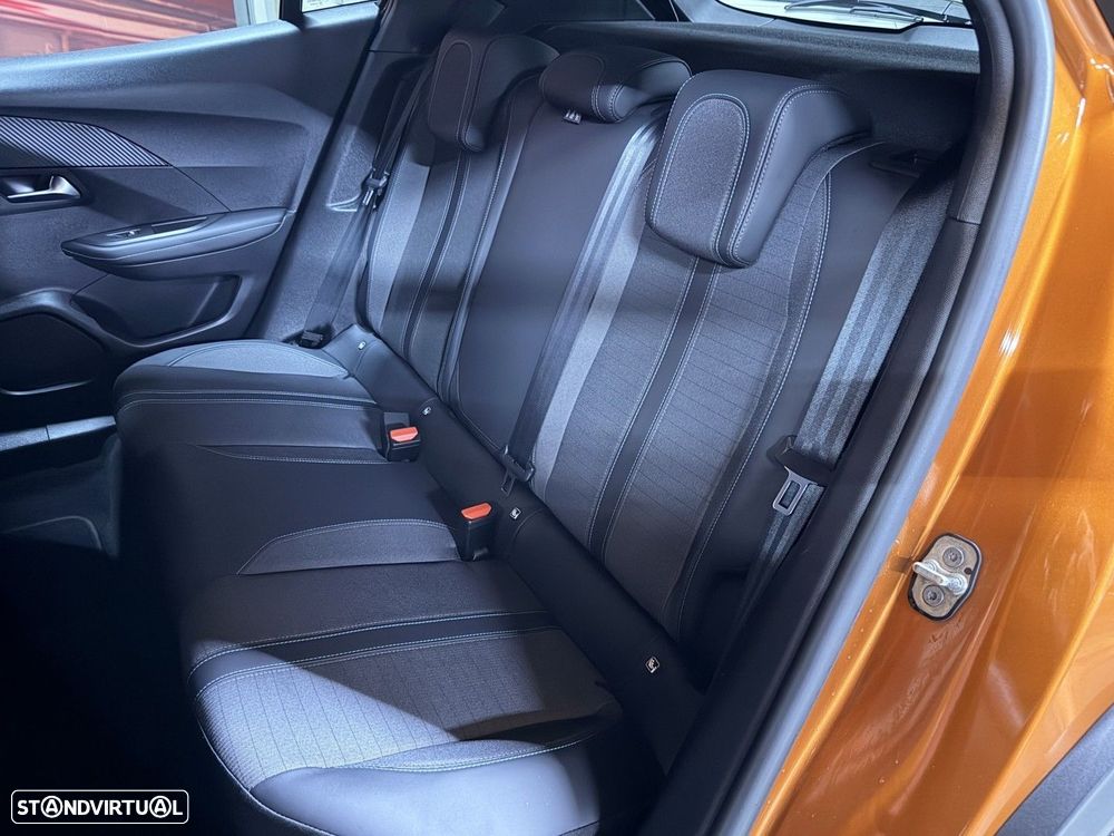 Peugeot e-2008 50 kWh Allure Pack - 7