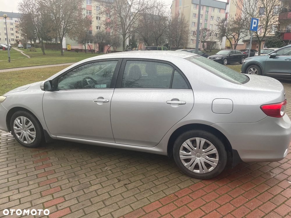 Toyota Corolla 1.6 Premium - 6