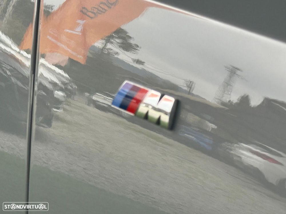 BMW 330 e Pack Desportivo M Auto - 25