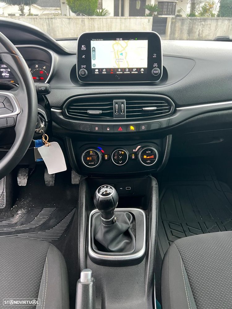 Fiat Tipo Station Wagon 1.3 M-Jet Lounge Tech - 14