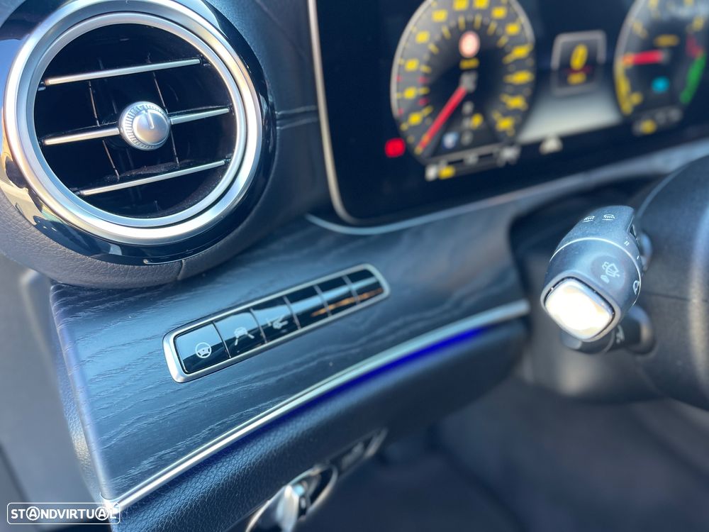 Mercedes-Benz E 300 de 9G-TRONIC AMG Line - 17