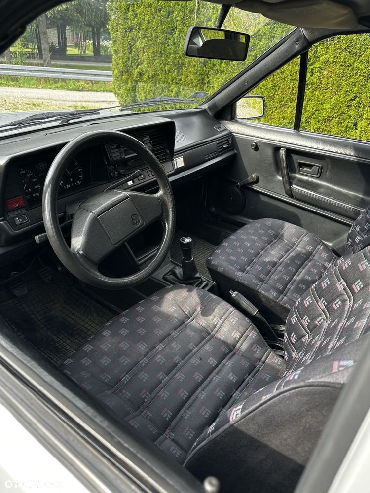 Volkswagen Passat - 8
