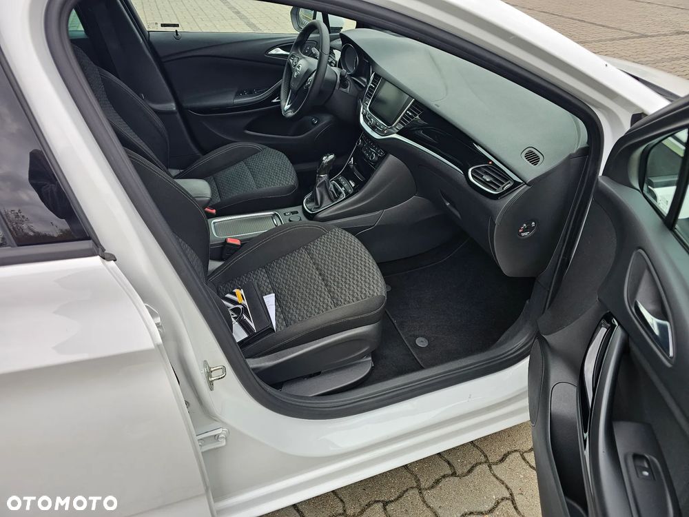 Opel Astra - 9
