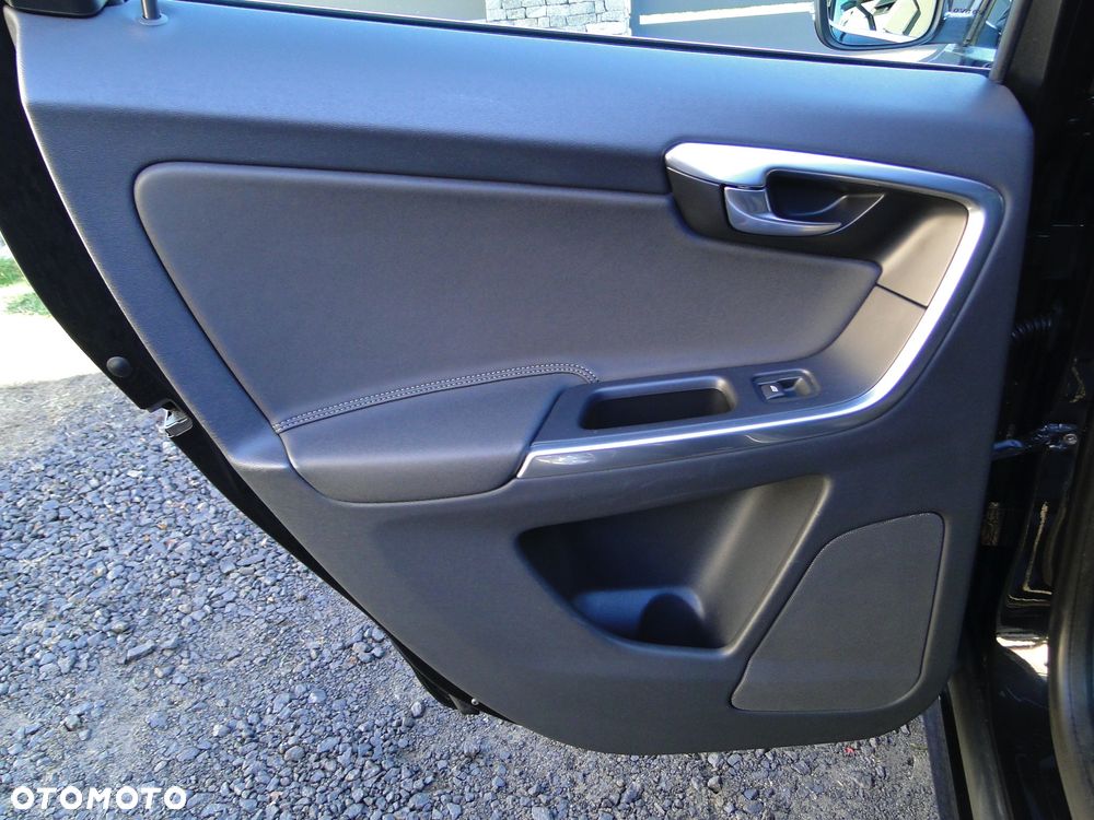 Volvo XC 60 D3 Summum - 27