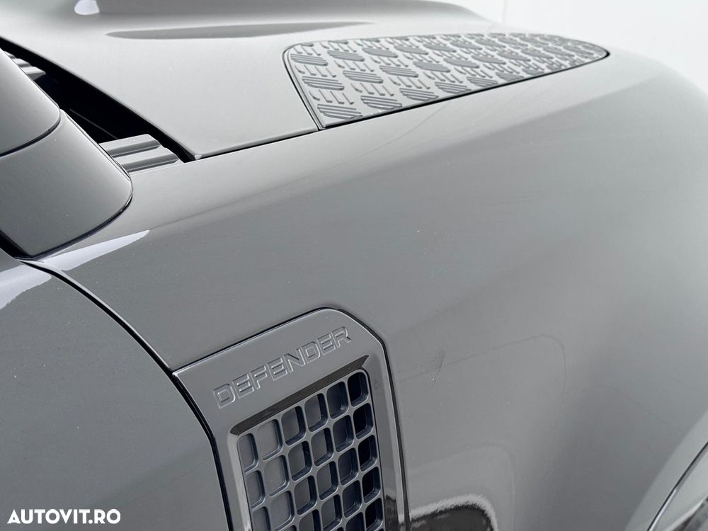 Land Rover Defender 110 3.0 P400 MHEV X - 7