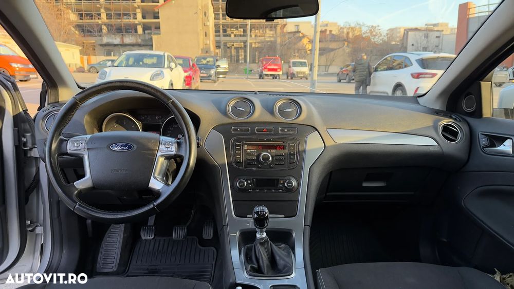 Ford Mondeo - 7