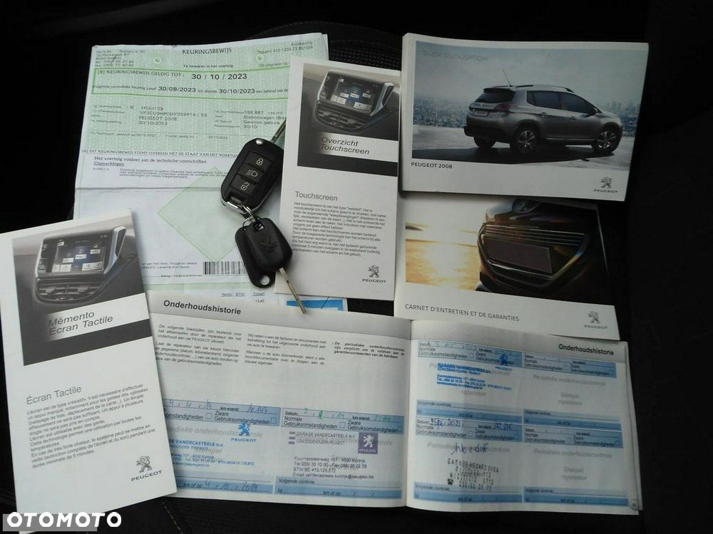 Peugeot 2008 1.6 e-HDi Allure S&S - 40