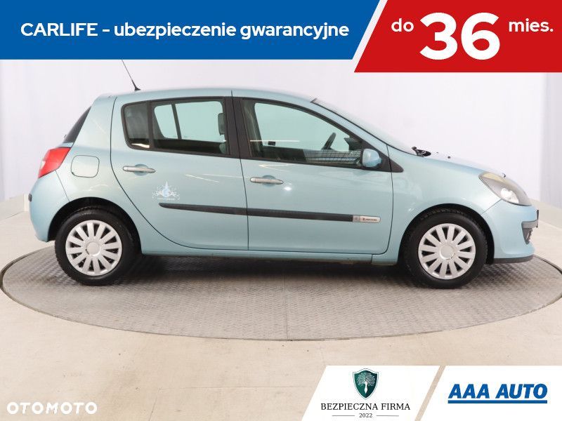 Renault Clio - 8