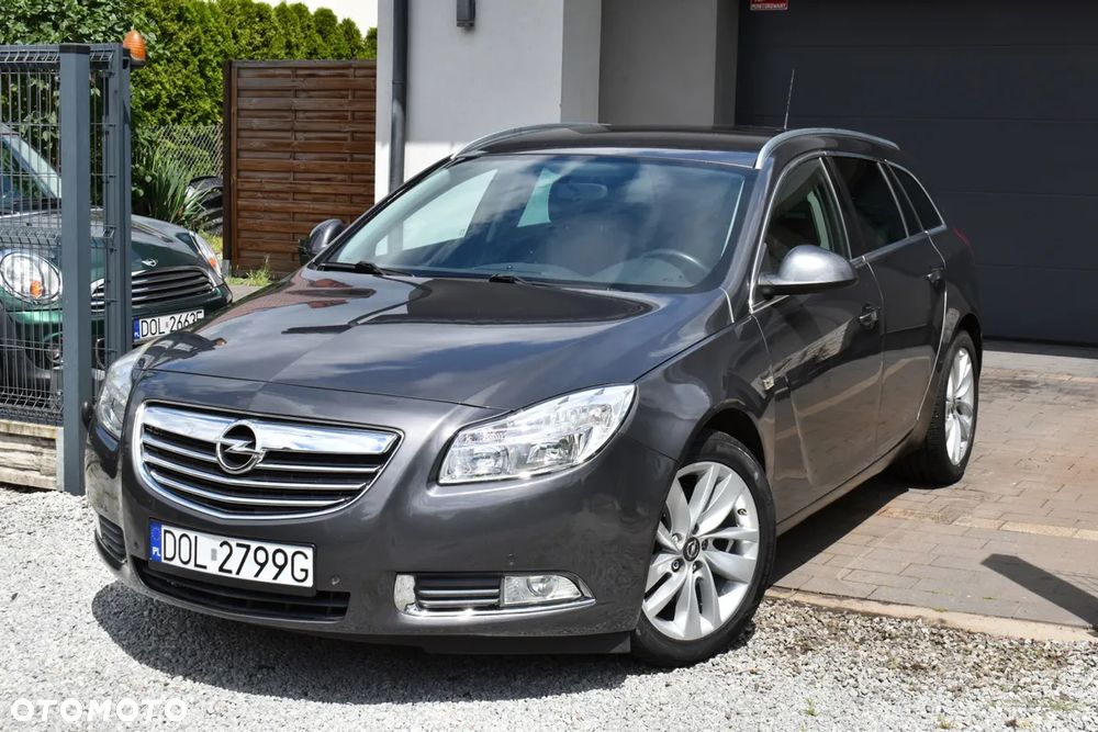 Opel Insignia - 1