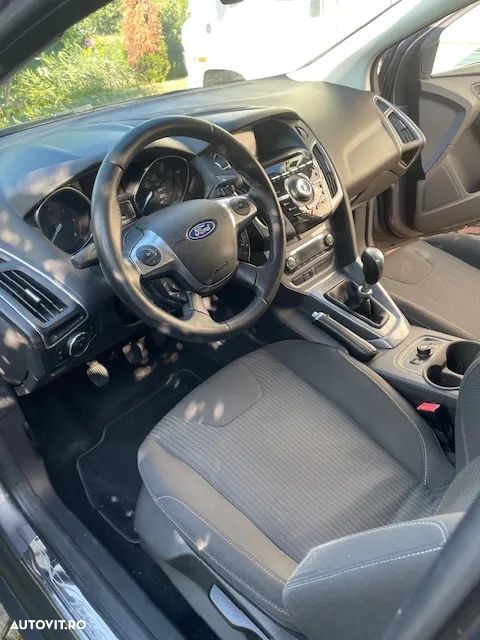 Ford Focus - 9