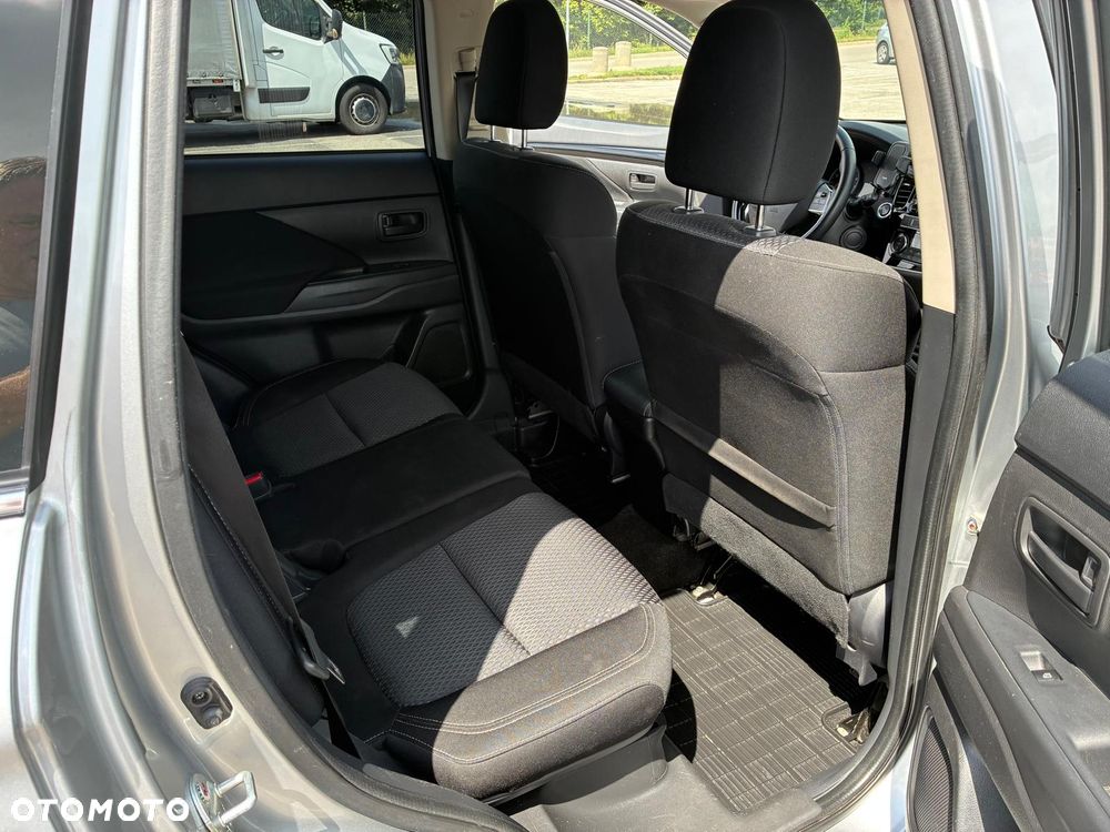 Mitsubishi Outlander 2.0 City Style 2WD - 11