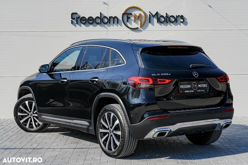 Mercedes-Benz GLA - 6