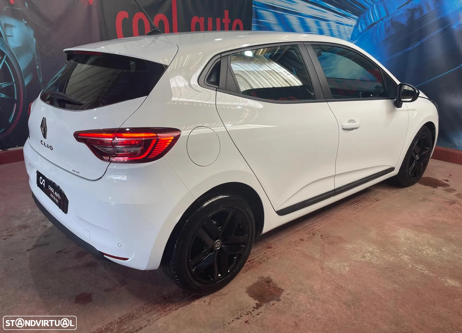 Renault Clio BLUE dCi 100 BUSINESS EDITION - 17