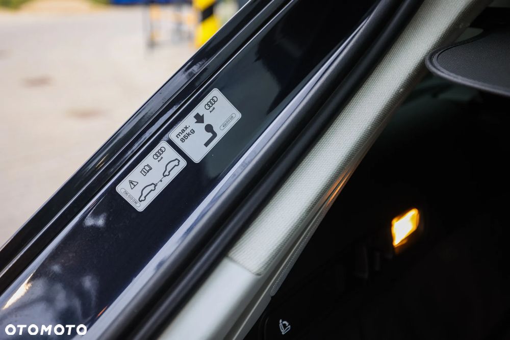 Audi A6 Avant 2.0 TDI Ultra S tronic - 23