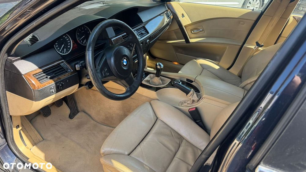 BMW Seria 5 530i - 12