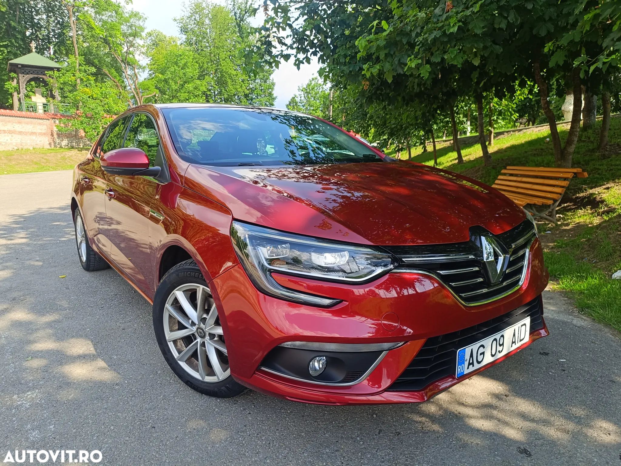 Renault Megane TCe GPF Intens - 1
