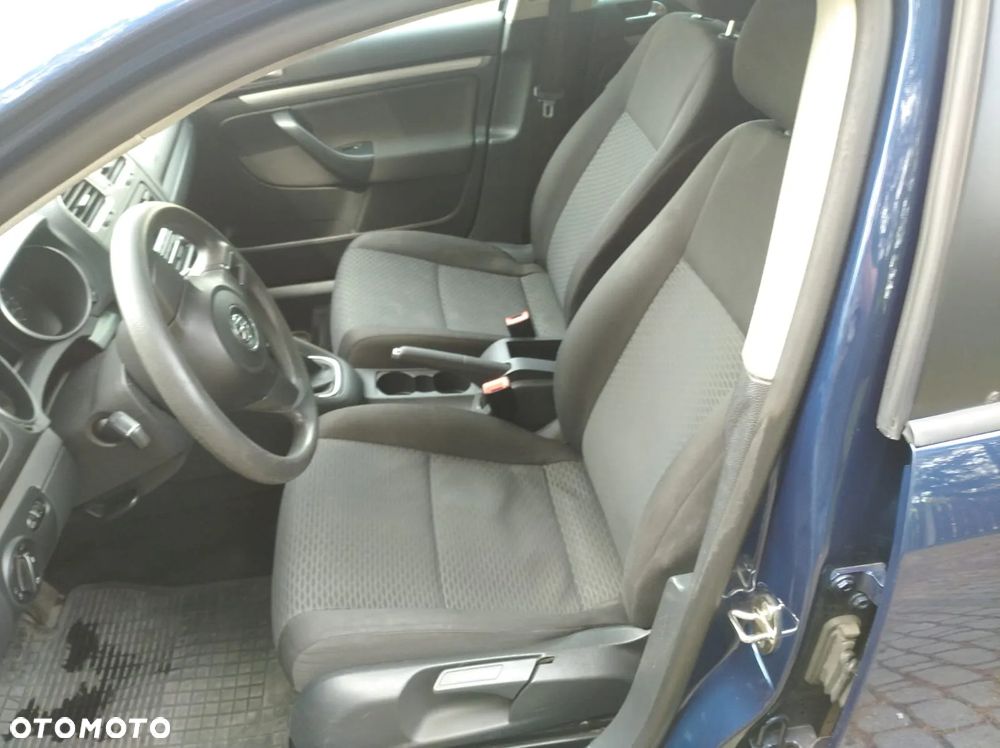 Volkswagen Golf - 12