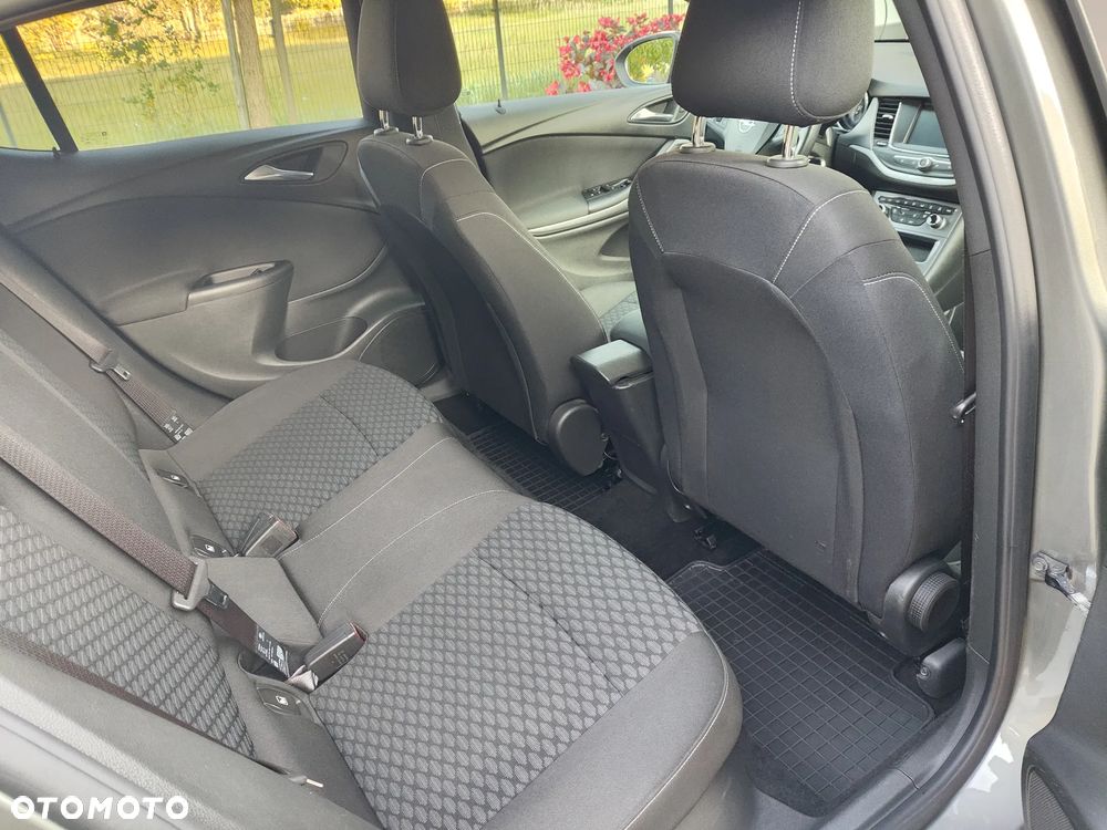 Opel Astra - 4