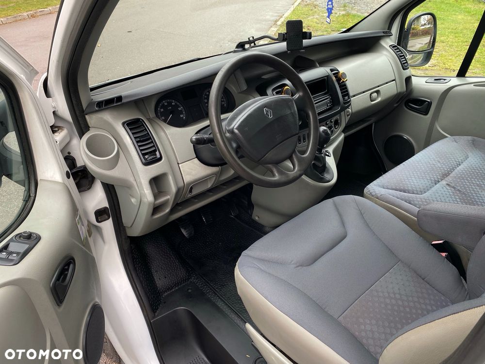 Renault Trafic - 9