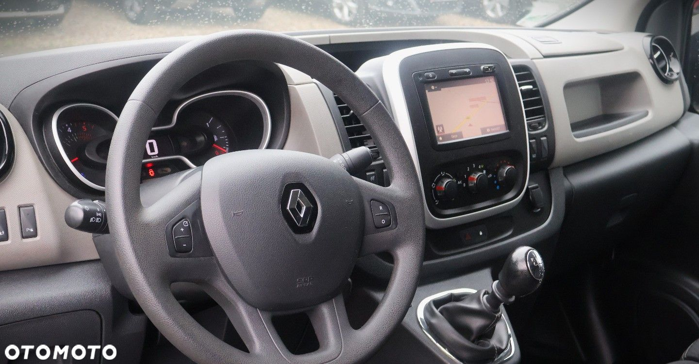Renault Trafic - 12