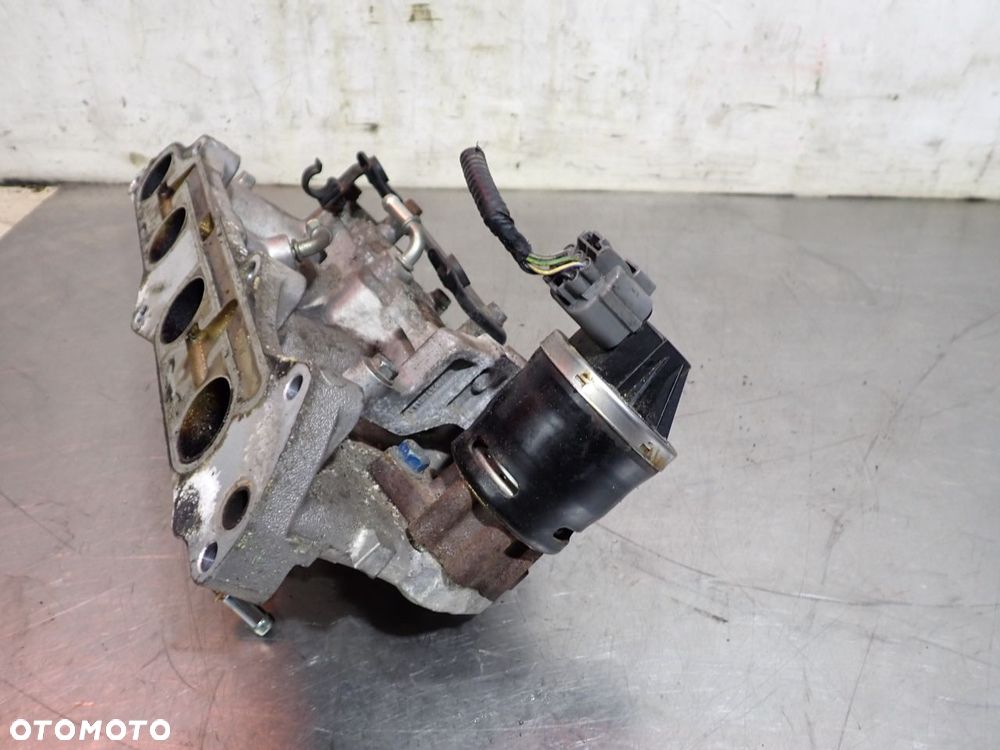 KOLEKTOR SSĄCY HONDA CIVIC VIII FD3 - 6