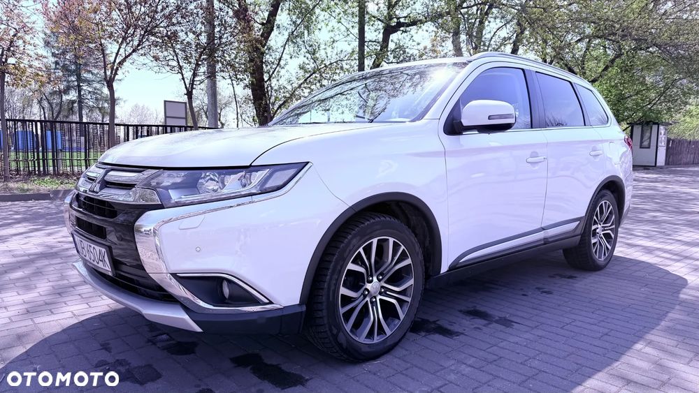 Mitsubishi Outlander 2.0 Intense + 4WD CVT - 7