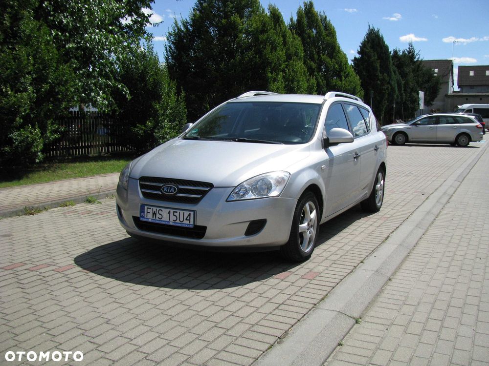 Kia Ceed - 1