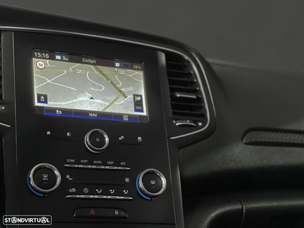 Renault Mégane Sport Tourer - 6