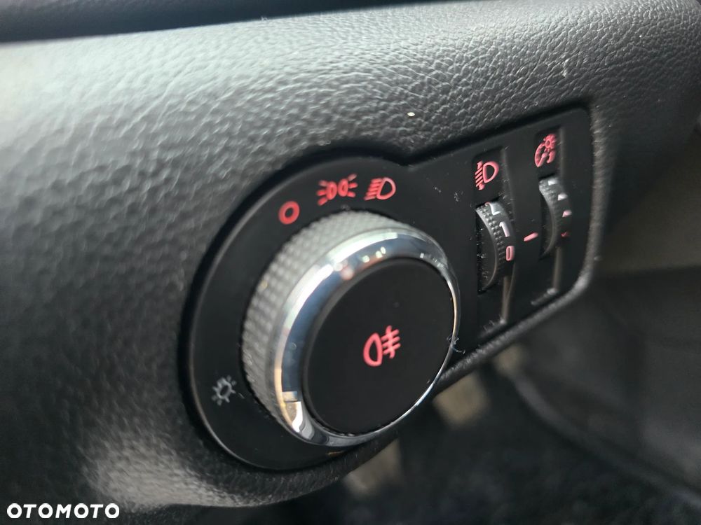 Opel Astra 1.4 T Active EU6 - 19