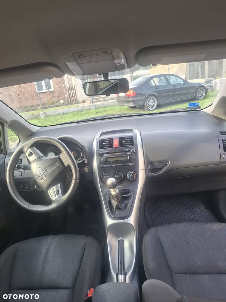 Toyota Auris - 8