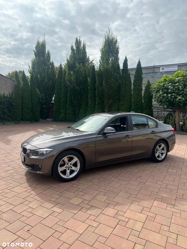 BMW Seria 3 328i xDrive - 3