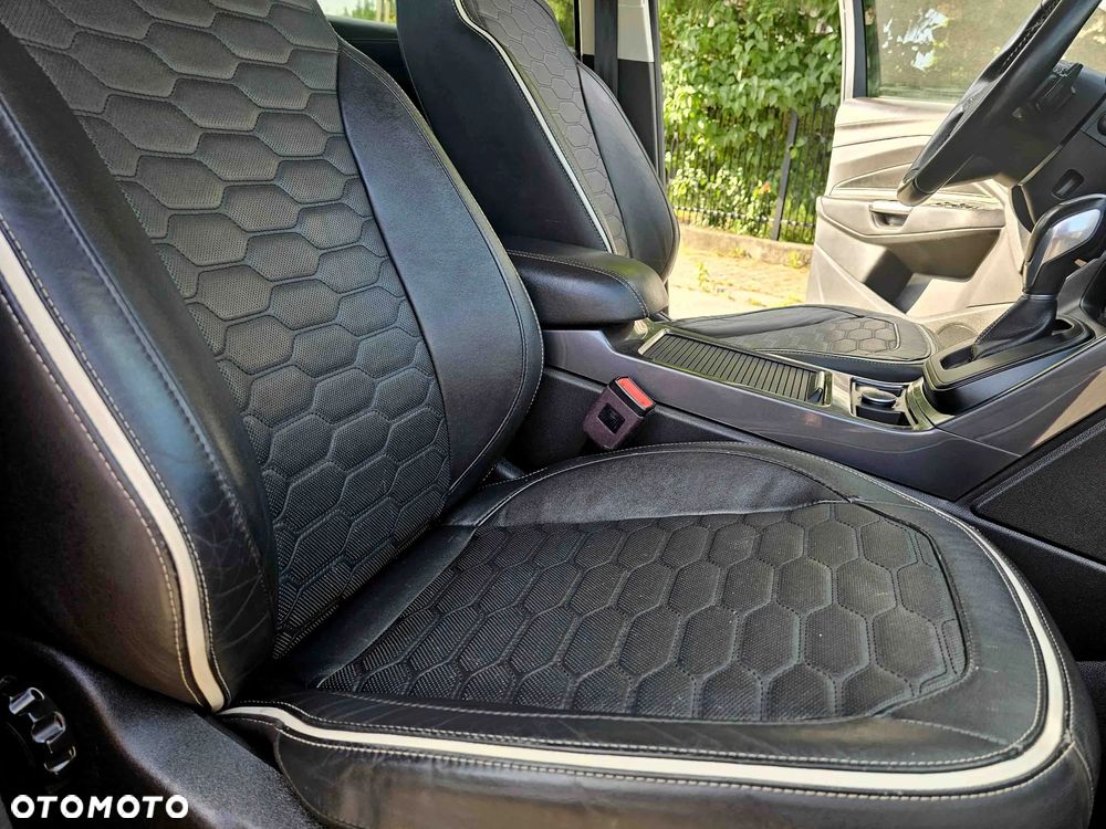 Ford Kuga 2.0 TDCi 4x4 Vignale - 21