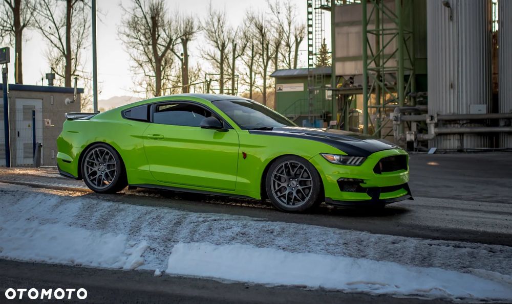 Ford Mustang - 3