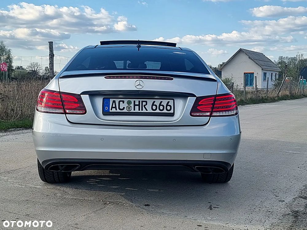Mercedes-Benz Klasa E - 15