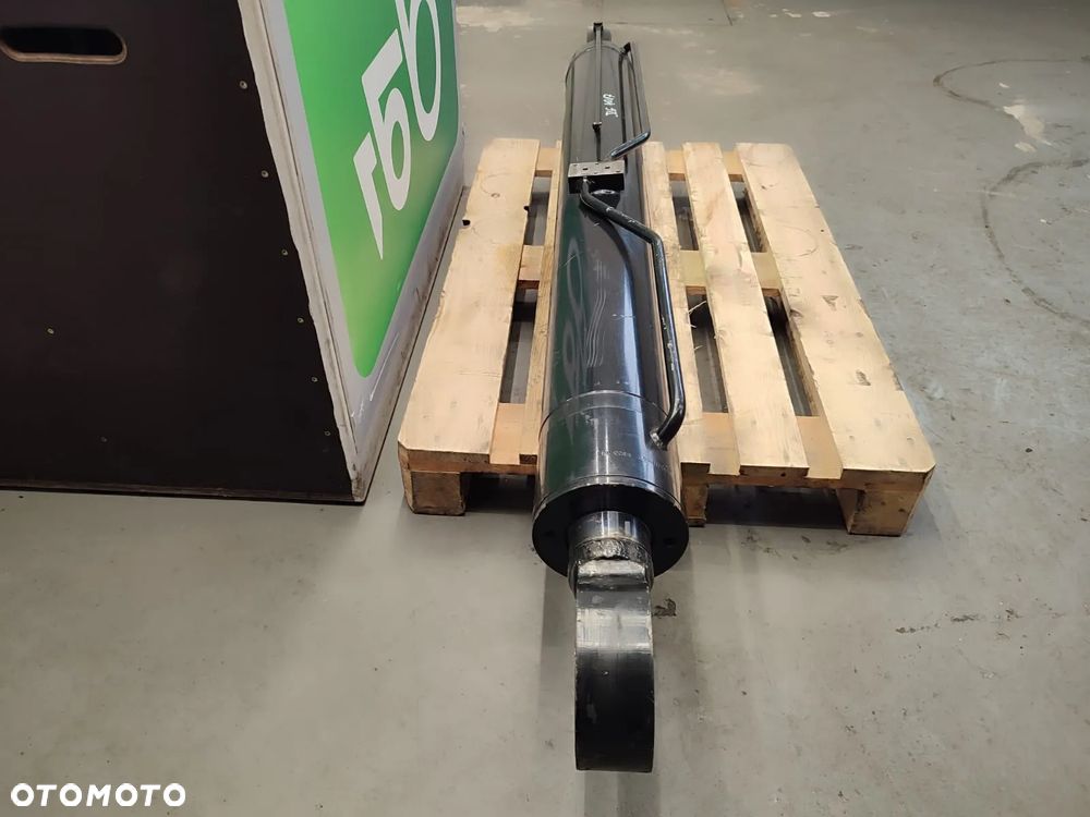 Siłownik główny ramienia 1001107507 JLG 4017 - 7