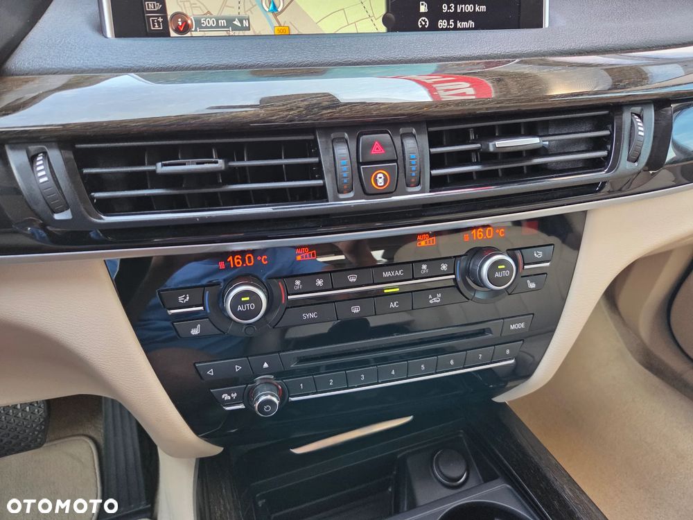 BMW X5 xDrive30d - 27