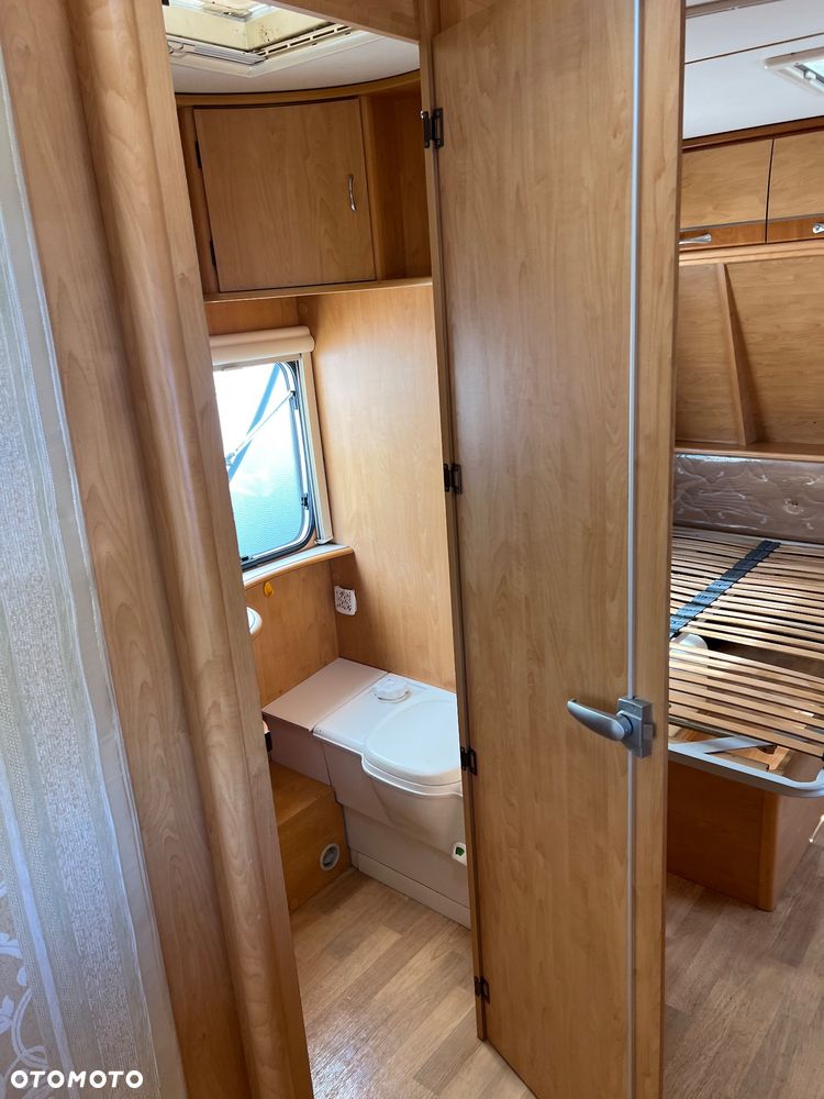 Caravelair Prestige LUX IV 610 2008r.  i inne / Dethleffs Emotion Silver 700 VIP i / Hobby Premium 610 2013 i / Fendt Diamant 590 2012 i /Tabbert Vivaldi 450 i/ LMC Kondor VIP 650 - 27