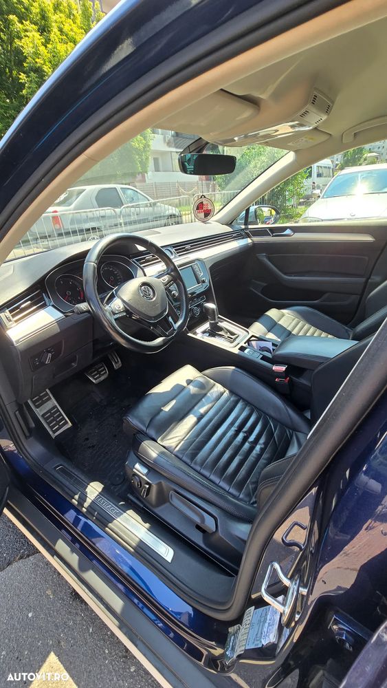 Volkswagen Passat Alltrack 2.0 TDI DSG 4Motion - 11