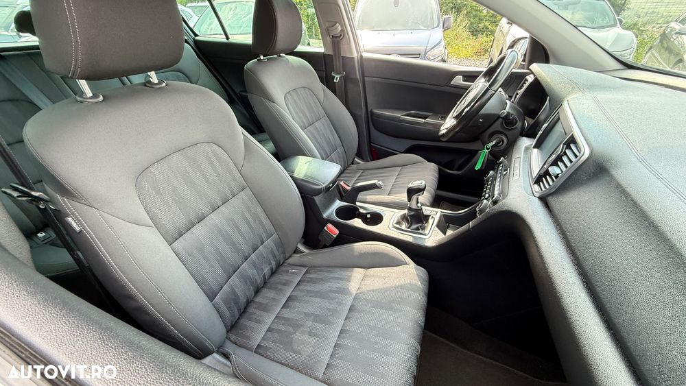 Kia Sportage 1.7 CRDI 2WD Edition 7 - 9