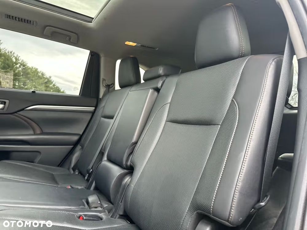 Toyota Highlander 3.5 V6 - 13