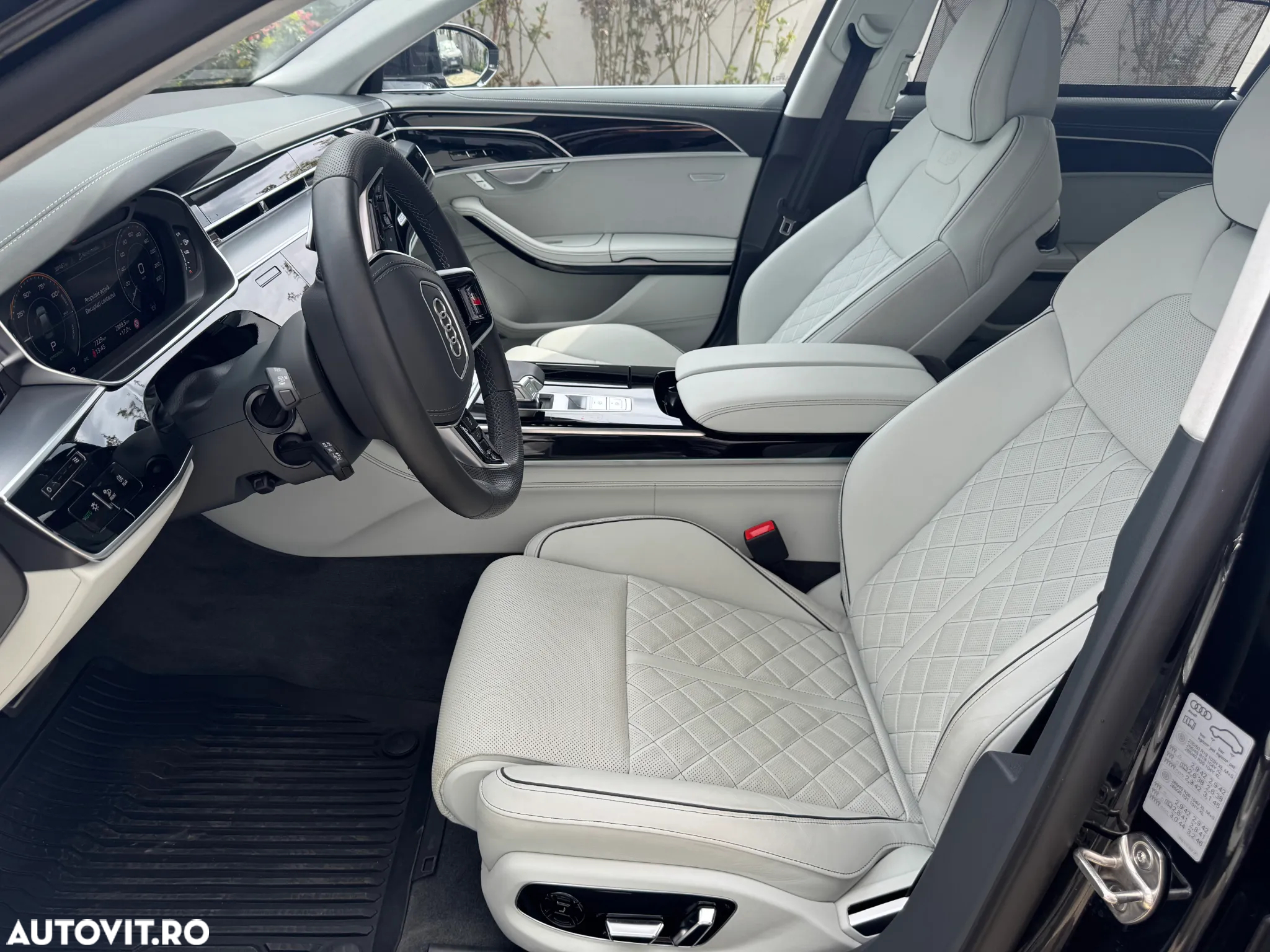 Audi A8 60 TFSI e quattro tiptronic - 15