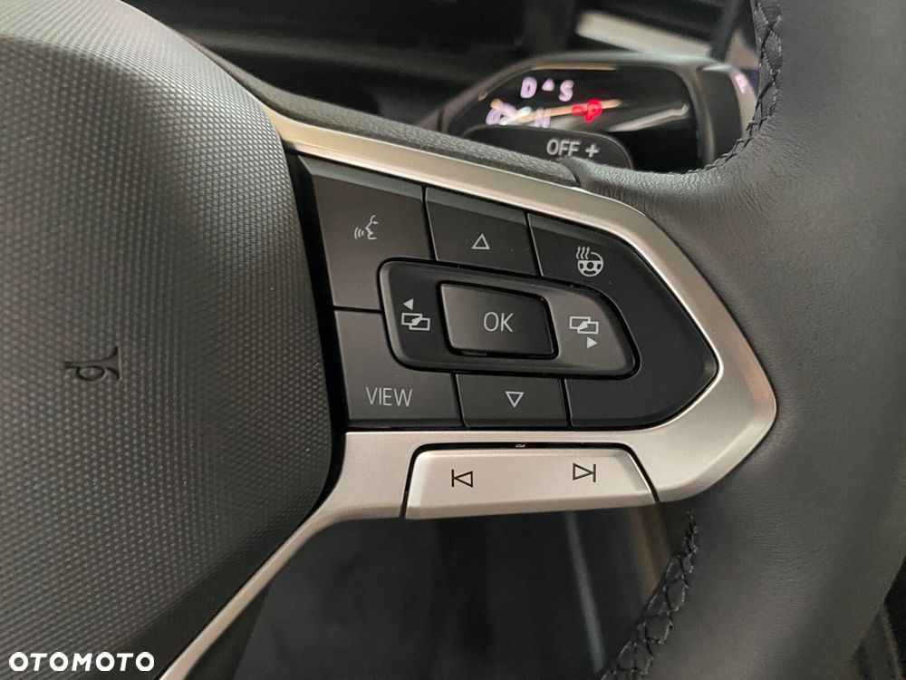 Volkswagen T-Roc 1.5 eTSI Life DSG - 11