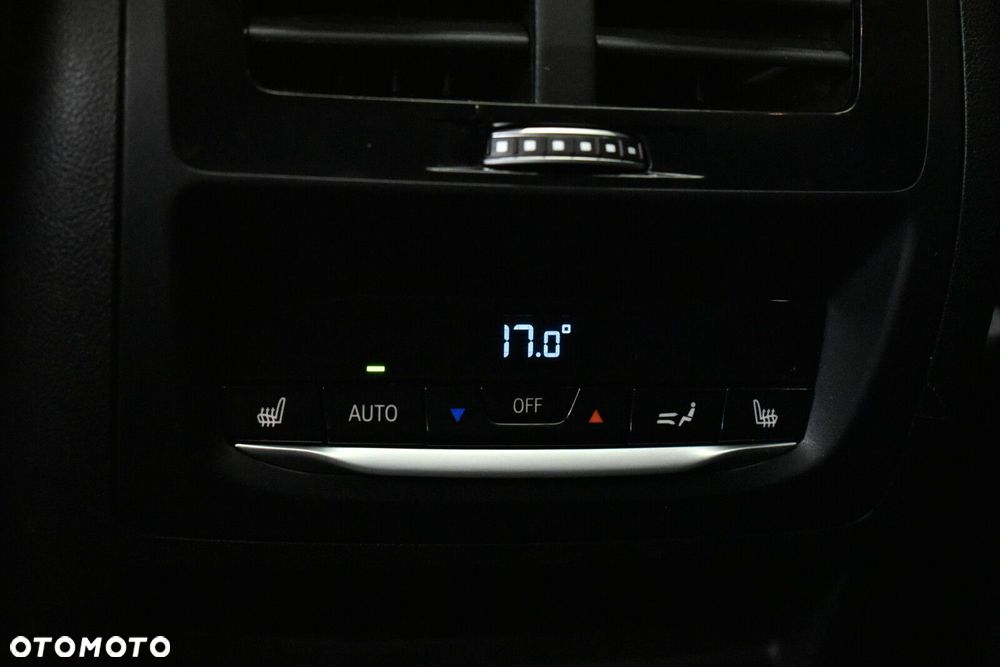 BMW X4 xM40i mHEV - 25